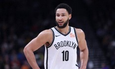 76人逆转凯尔特人，西蒙斯抢下关键进攻篮板的简单介绍