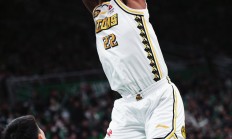 乐鱼体育娱乐-广厦男篮队员竭尽全力，迎难而上的简单介绍