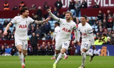 乐鱼体育官方入口-热刺攻守兼备，主场取得关键胜利