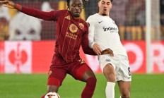 乐鱼体育活动-法兰克福队主场逆转晋级淘汰赛