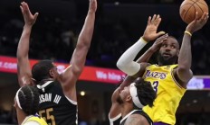 乐鱼体育馆-詹姆斯率领湖人赢得连胜