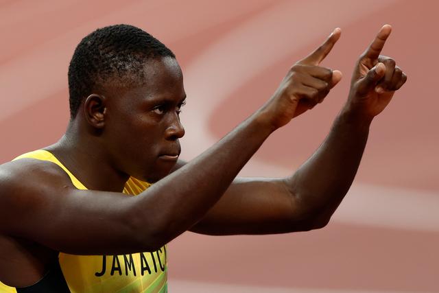 田径赛场：牙买加选手夺得冠军的简单介绍