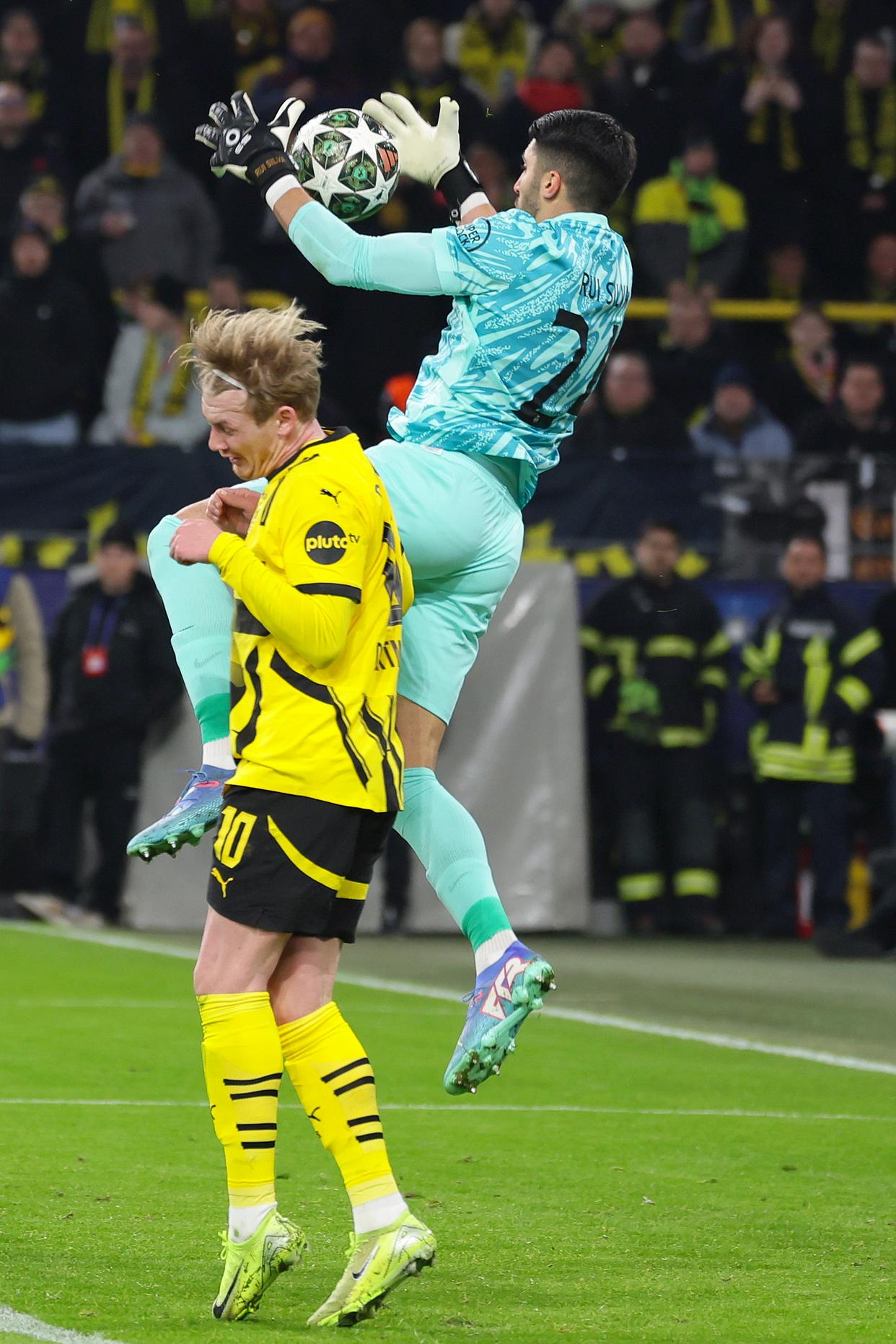 欧冠：多特蒙德战胜那不勒斯挺进四强