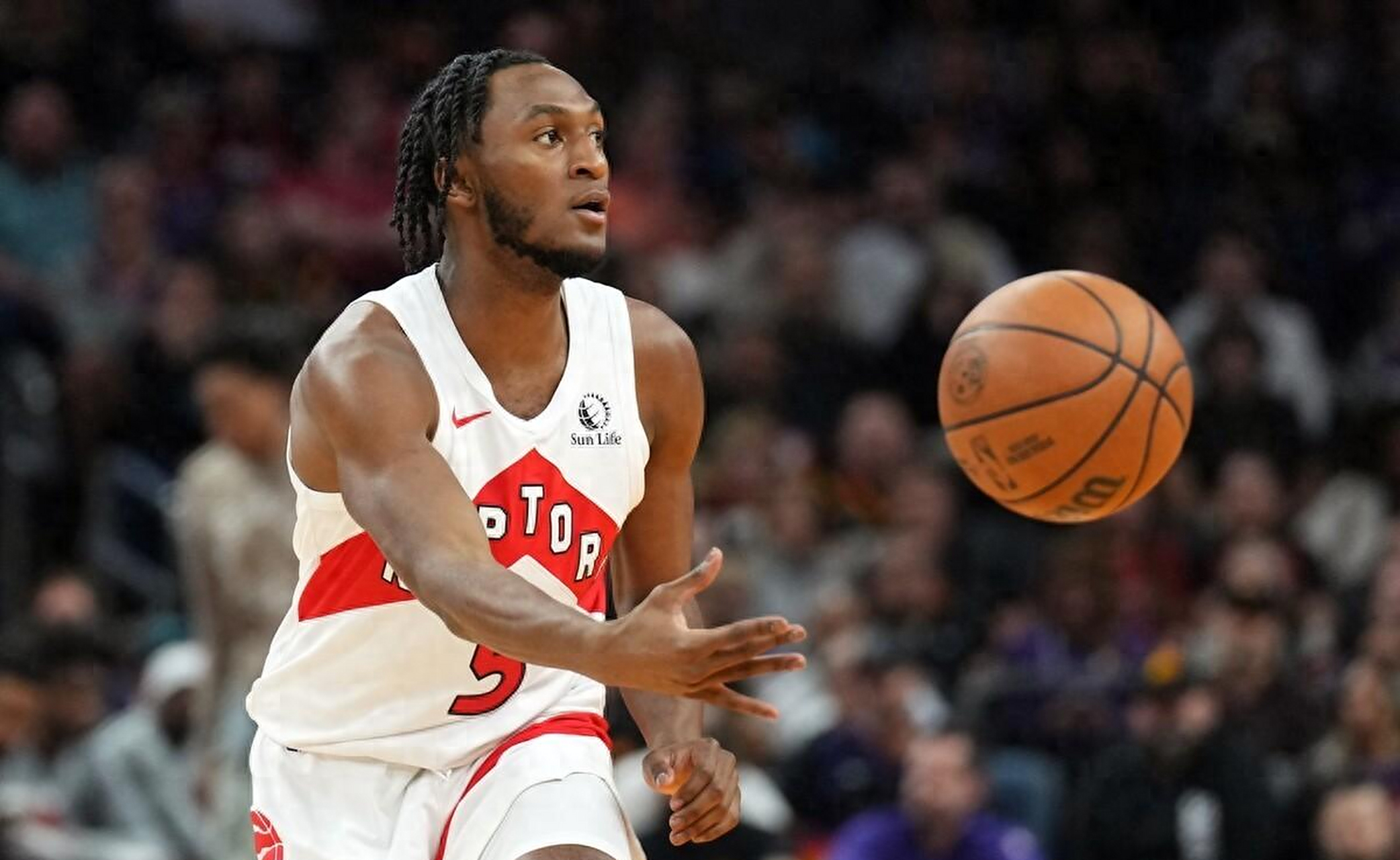 韩国篮球女队激战晋级，继续前进