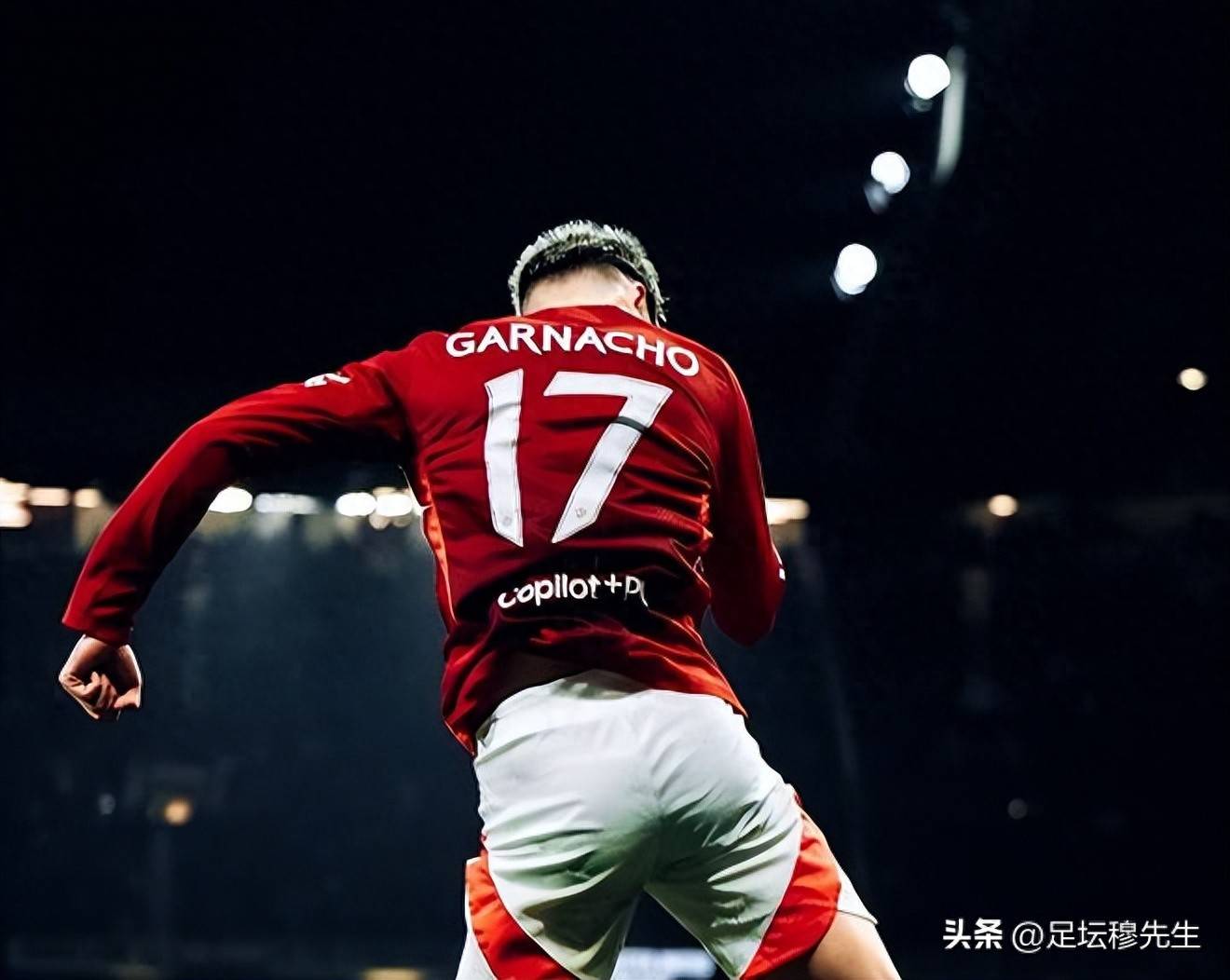 弗赖堡球员因伤痛下场,对球队影响不容忽视的简单介绍 弗赖堡球员因伤痛下场,对球队影响不容忽视的简单介绍