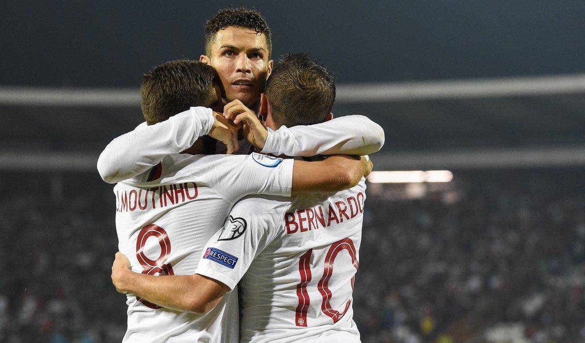 奥格斯堡斗志昂扬,击败劲旅取得胜利的简单介绍 奥格斯堡斗志昂扬,击败劲旅取得胜利的简单介绍