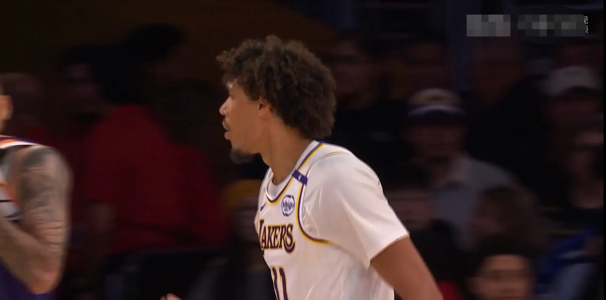 湖人主场击败太阳,取得重要胜利 湖人主场击败太阳,取得重要胜利