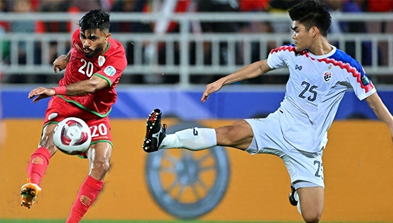 球场上的较量,国际足球赛事燃烧不停的简单介绍 球场上的较量,国际足球赛事燃烧不停的简单介绍