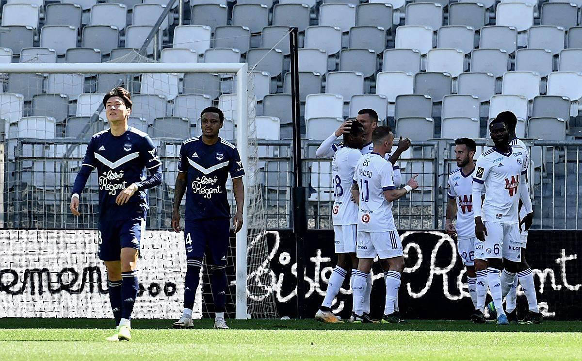 关于斯特拉斯堡主场不敌南特，积分下滑的信息