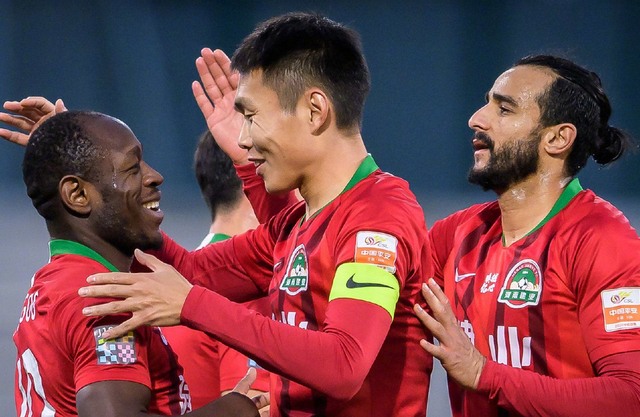 沙尔克04终结连败,挽回颓势 沙尔克04终结连败,挽回颓势